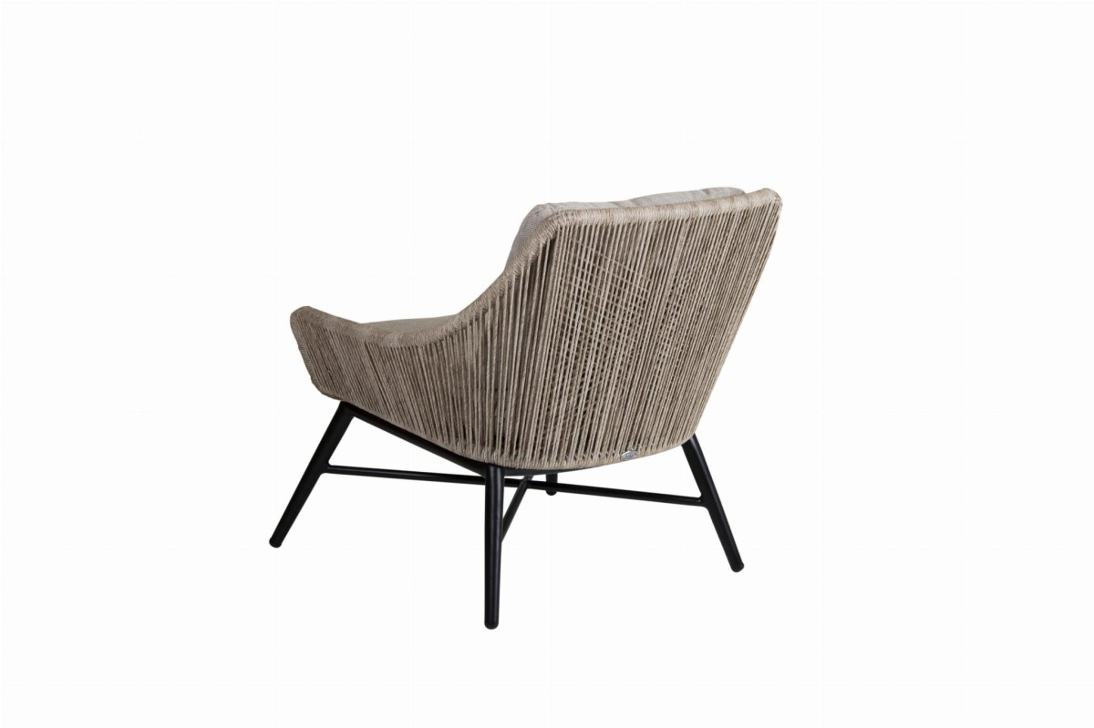 32355 4051-8-21-02_Pembroke_armchair_Single press_32355.jpg