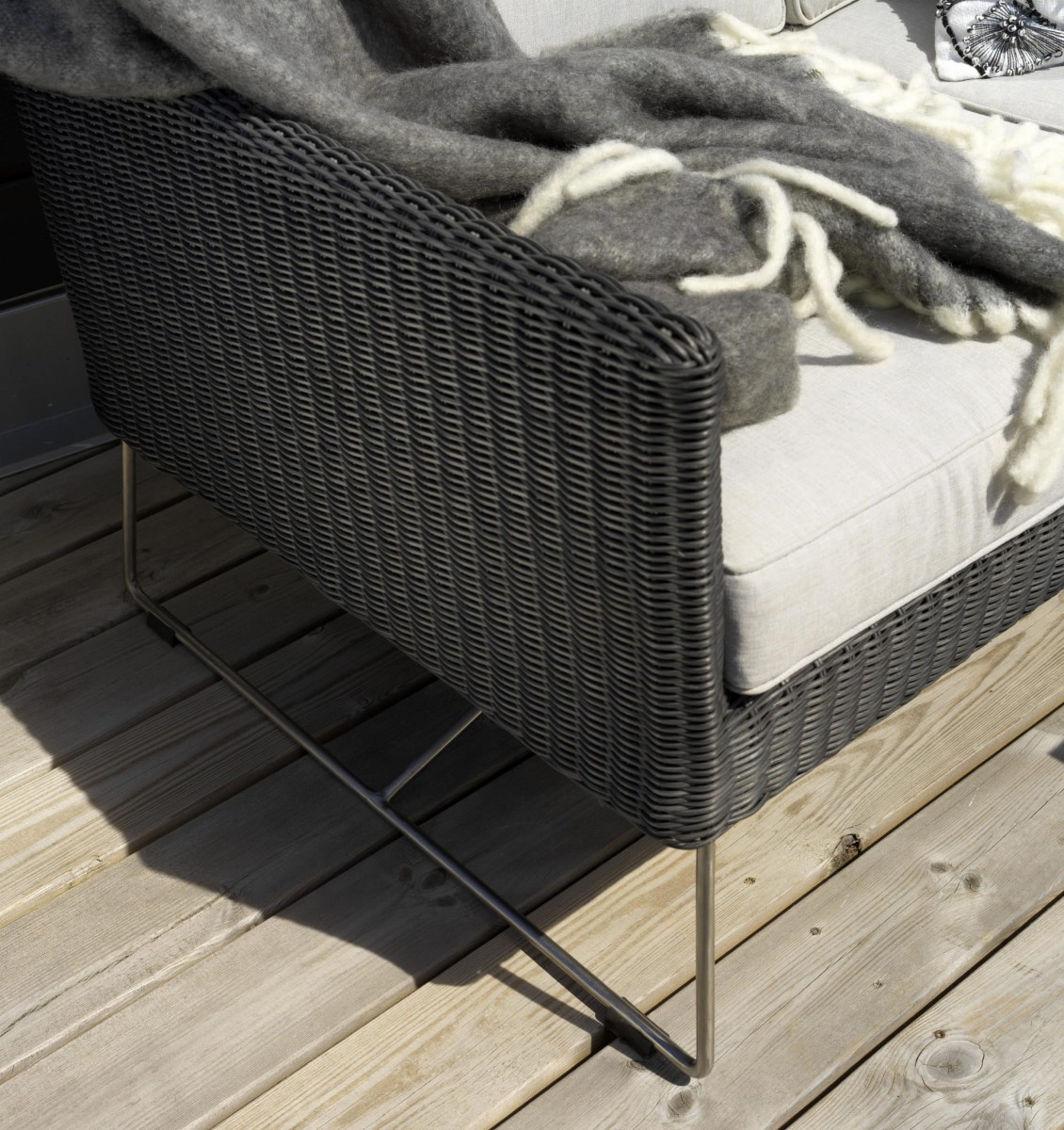 32190 Dighton_sofa_detail press_32190.jpg