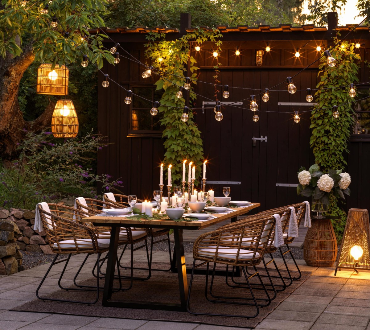 44467 Laurion_Covelo_dining press_44467.jpg