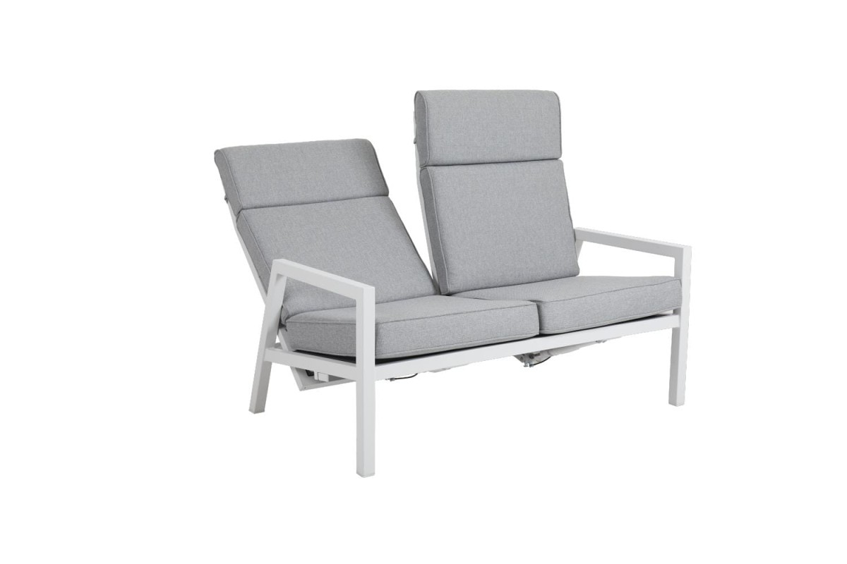 76677 4782-5-07_Belfort_2-seatersofa_Single screen_76677.jpg