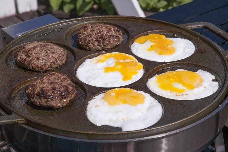 Patelnia żeliwna multifunkcyjna Muurikka