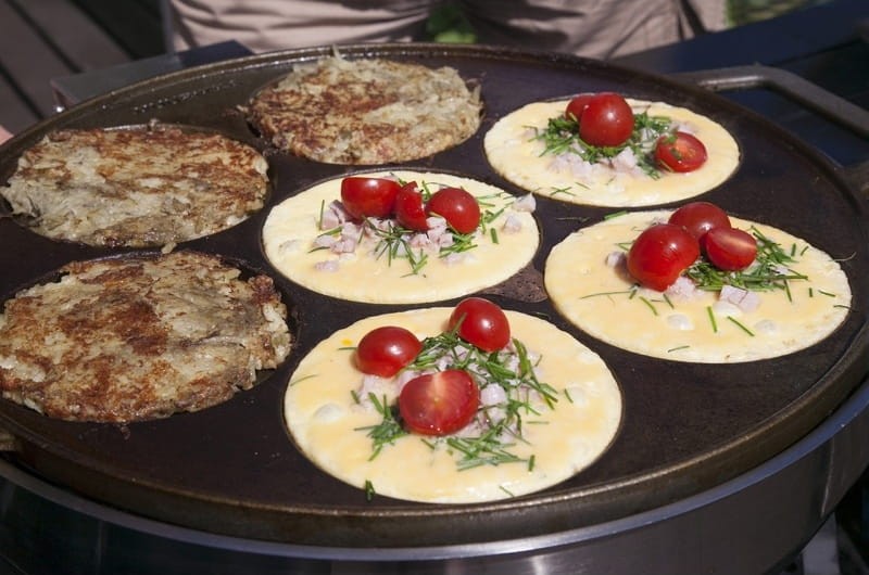 Patelnia żeliwna multifunkcyjna Muurikka