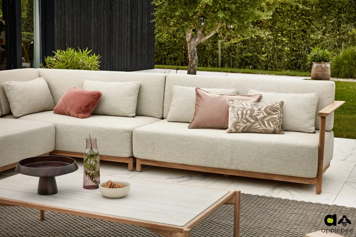 2023_St Lucia_Teak_HR_Amb_logo-3.webp