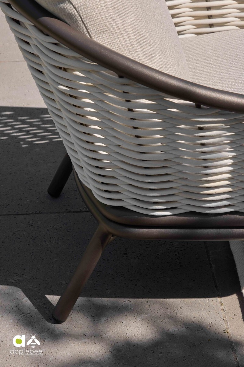 2026_Apple_Bee_Pine Key_Bronze_Amb_LRML-02.jpg