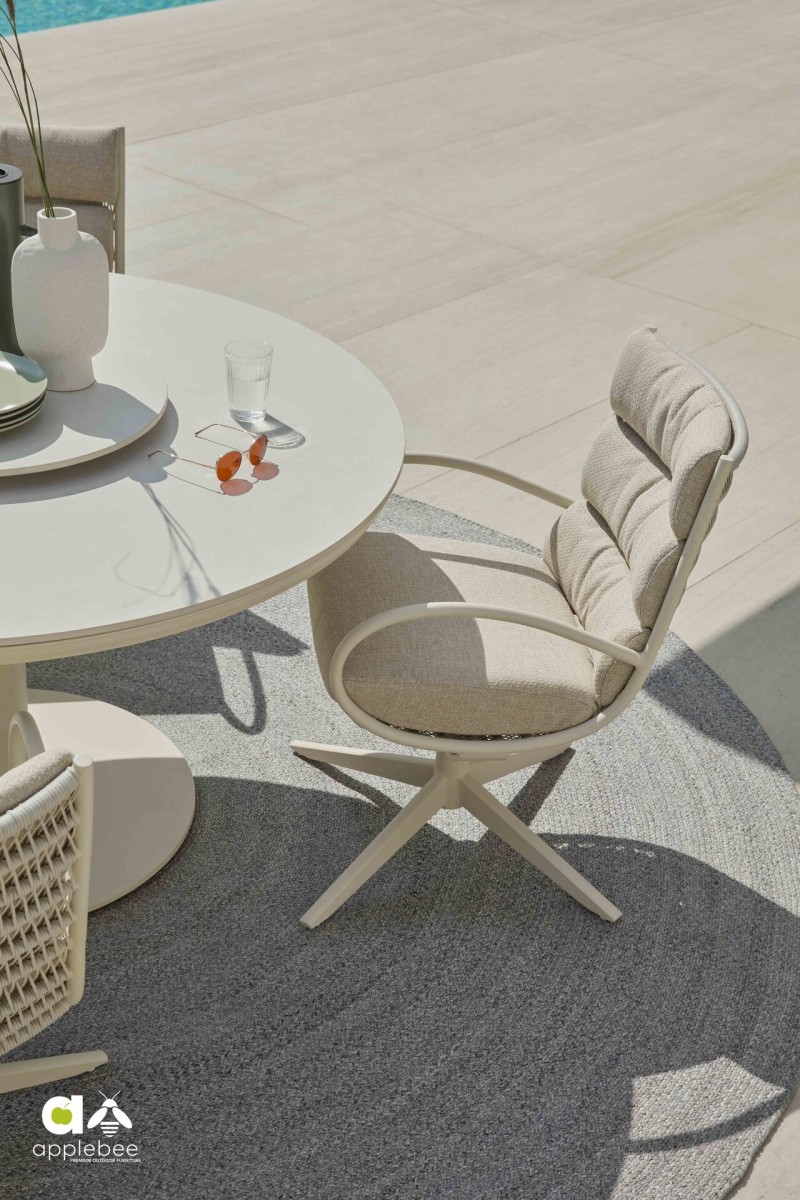 2026_Apple_Bee_Camp Bay_Oyster_Amb_LRML_-10.jpg