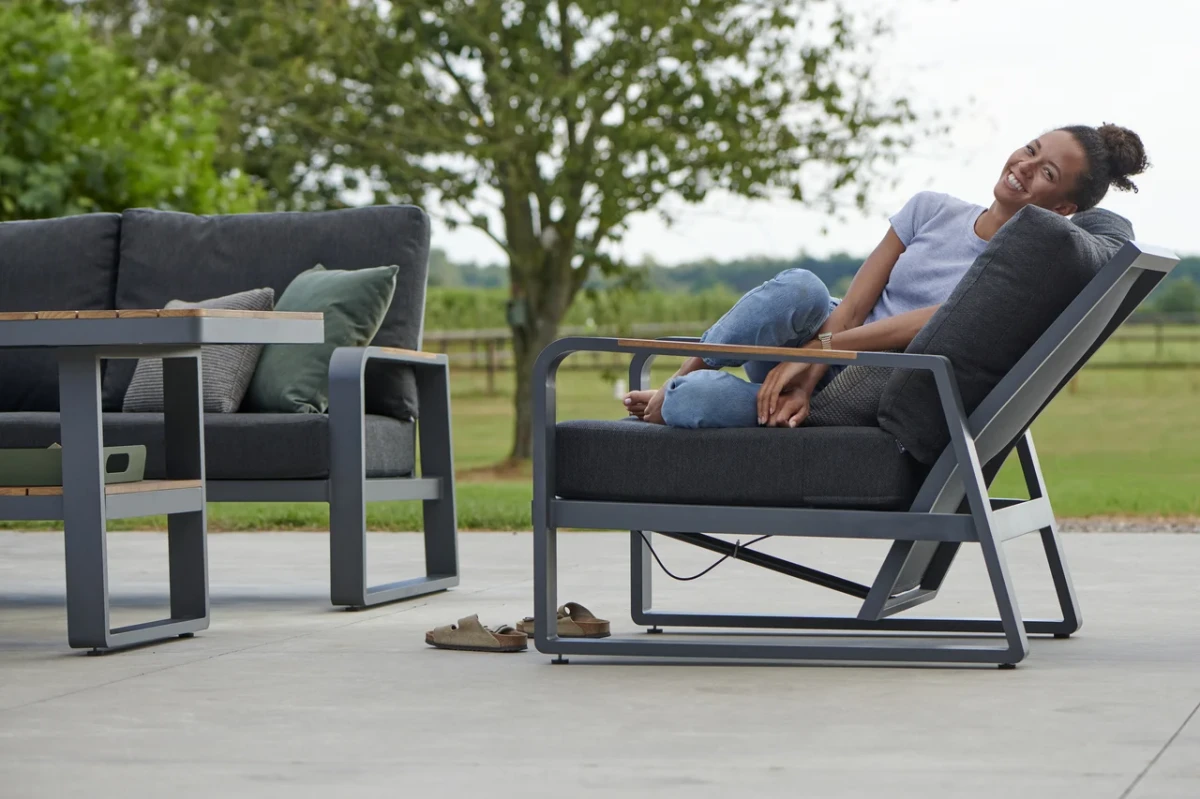 LIFESTYLE_MON-CORNER-LOUNGE-SET-LAV-BCO_D_10.webp
