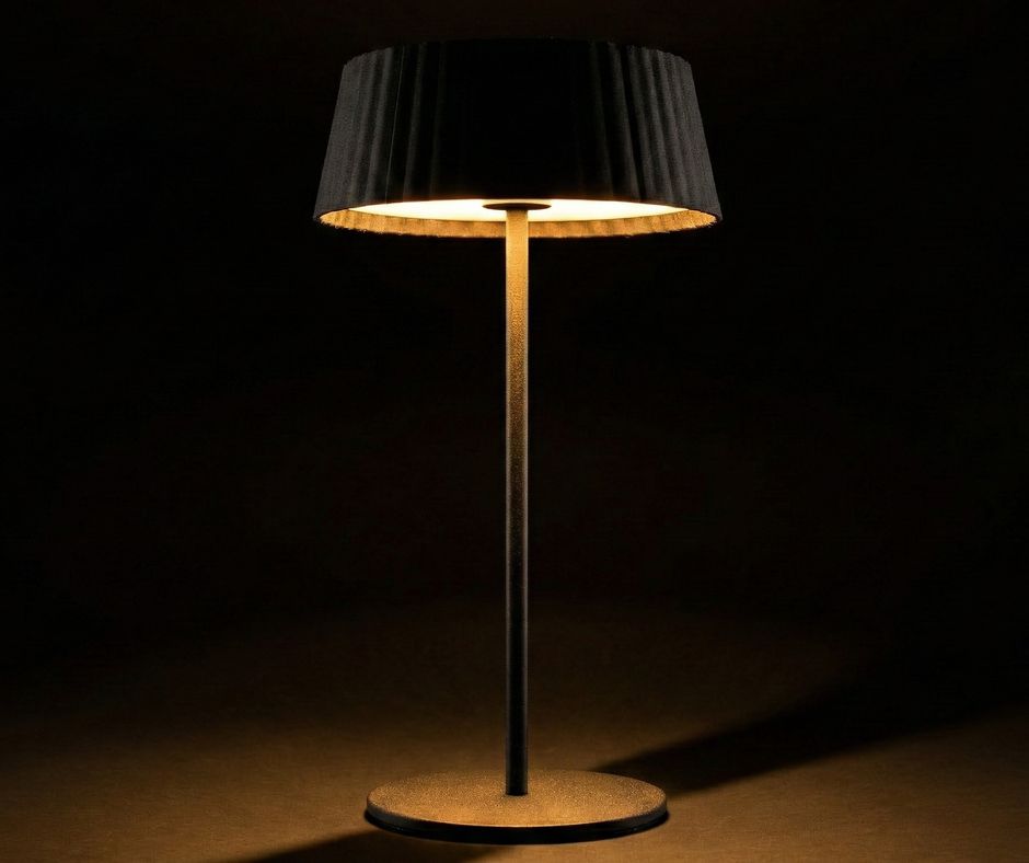 Product pictures JYP Black-940x788-c.jpg