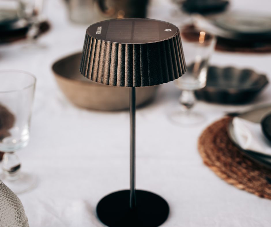 Solar Table Light Jyp Black-2-940x788-c.jpg