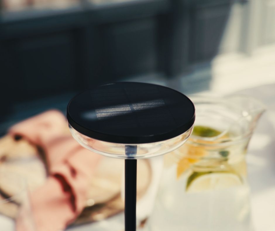 Solar Table Light Bobbie Black-4-940x788-c.jpg