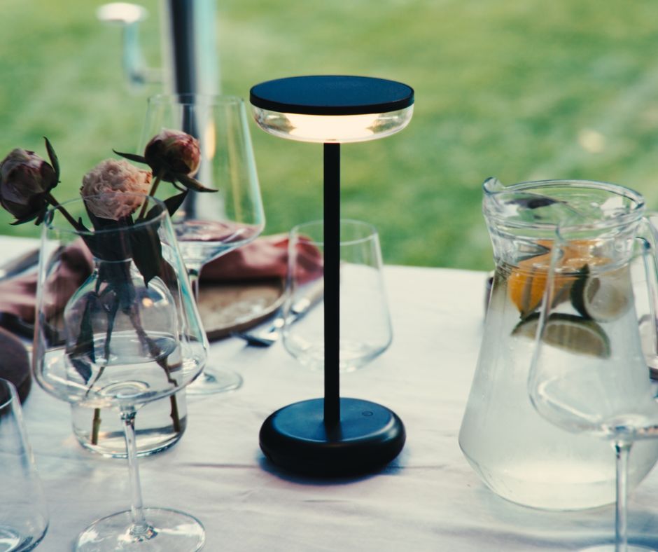 Solar Table Light Bobbie Black-5-940x788-c.jpg