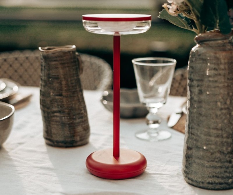 Solar Table Light Bobbie Evening Red-4-940x788-c.jpg