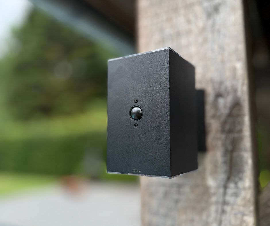 Solar Wall Light Willem Square-940x788-c.jpg