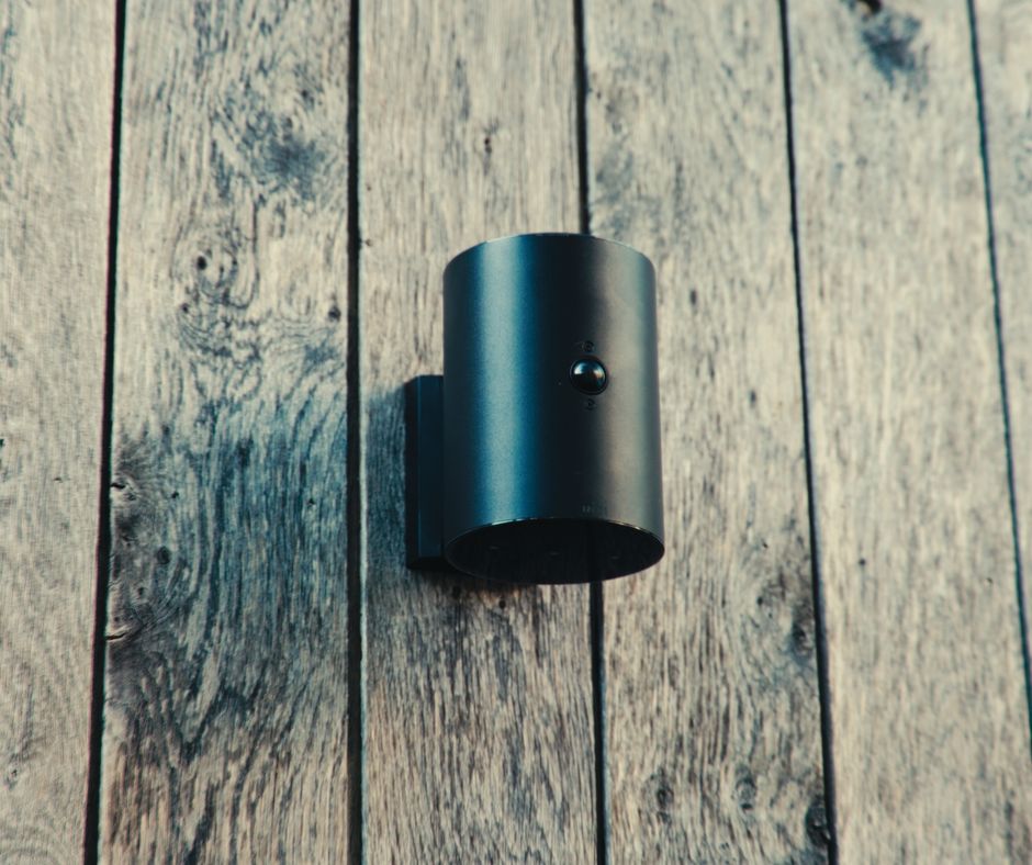 Solar Wall Light Willem Round day-940x788-c.jpg