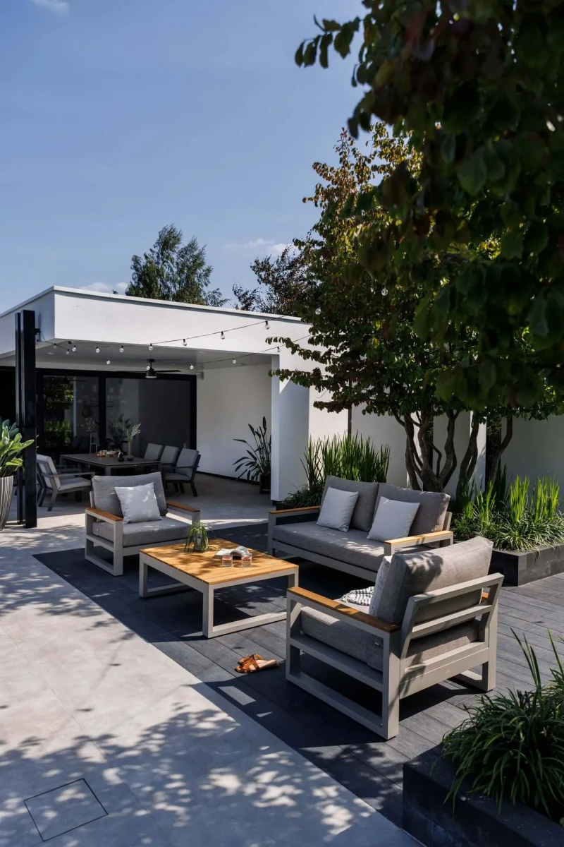 LIFESTYLE_SOH-LOUNGE-SET-BEI-RT-BST_L06_9_11zon.webp