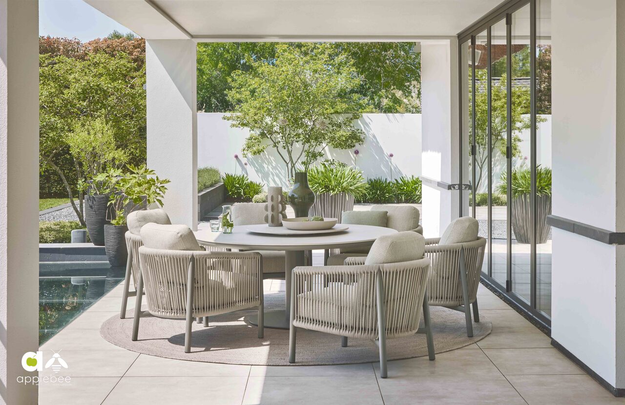 2026_Apple_Bee_Bora Bora_Taupe_LowDining_Amb_LRML-16.jpg